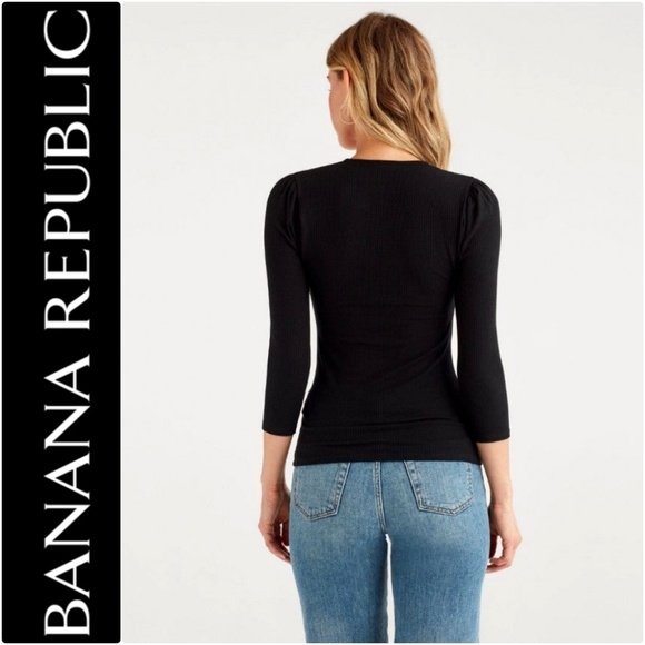 Banana Republic Tops - 3/$25 Banana Republic 3/4 Sleeve Ruched Square Top
